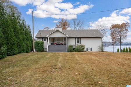 372 BRIDGEVIEW DRIVE