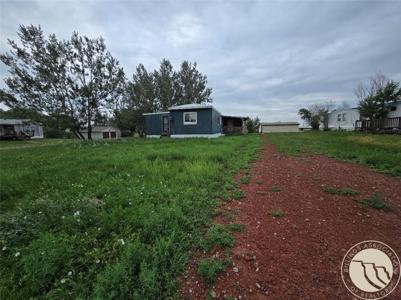 123 W Milwaukee Avenue