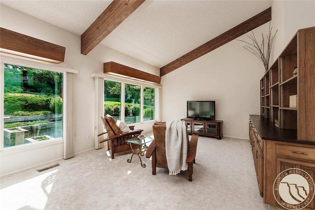 Image 4: Family Room