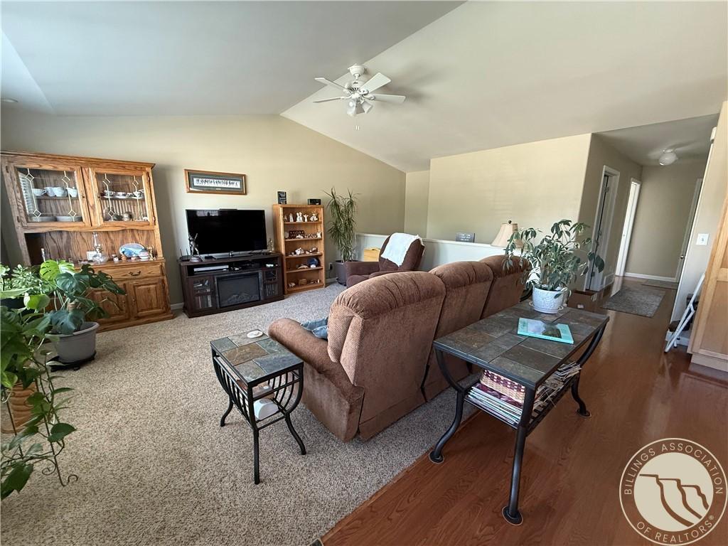 Image 2: Living Room