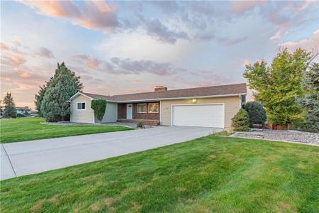 2016 Interlachen Drive