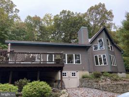 401 WHITE OAK DRIVE
