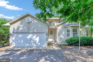 1302 LAKEVIEW PARKWAY
