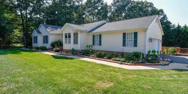 306 BERNIE CIRCLE