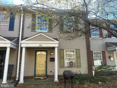 303 ROYAL COURT LANE