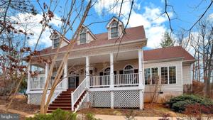 104 PATRICK HENRY COURT