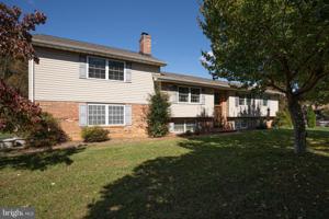 8203 COLISE LANE