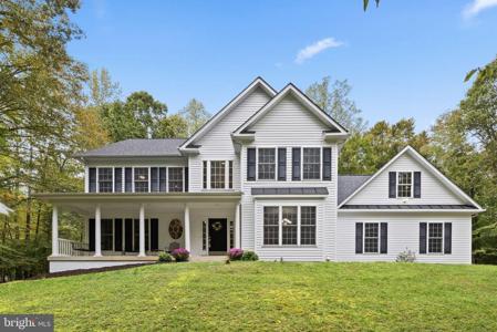 10704 WHISPERING WAY