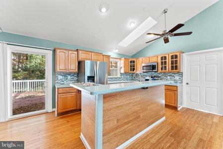 1307 LAKEVIEW PARKWAY