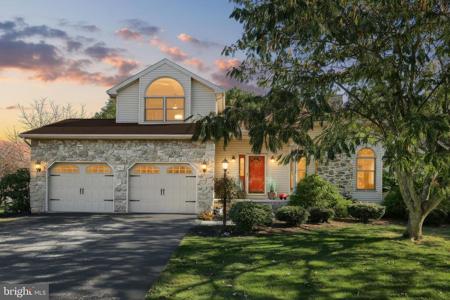 571 LAKE MEADE DRIVE