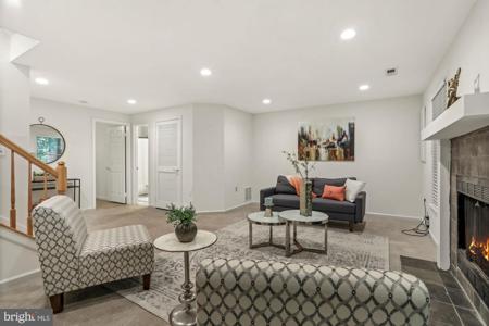 11280 FAIRWIND WAY