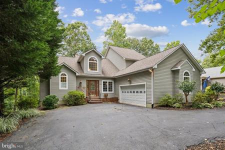 216 BIRDIE ROAD