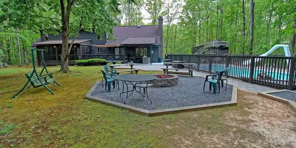 154 PINEWOOD DRIVE