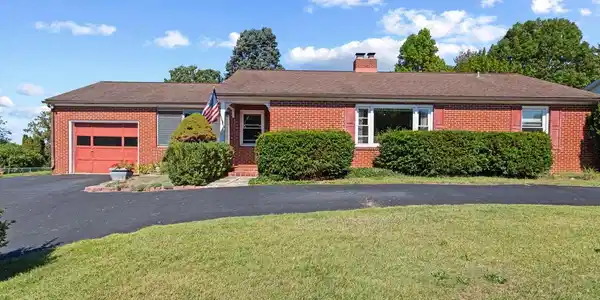 18 HAHN ROAD