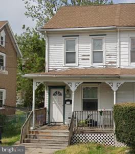 609 W 3RD ST