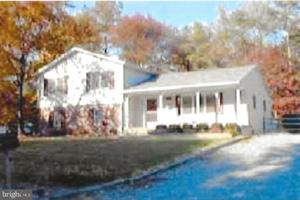 404 JOHN HANSEN DRIVE