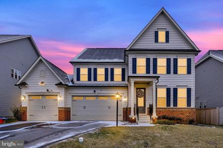 7111 STARMOUNT COURT