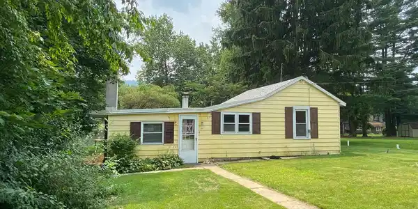 134 LAKE SIDE DRIVE