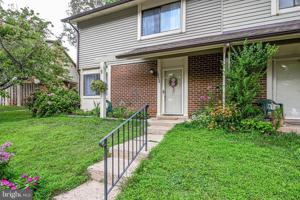 10668 MYRTLE OAK COURT