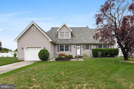 10 LYNN DRIVE