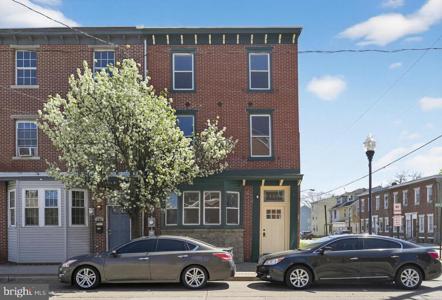 122 N KING STREET