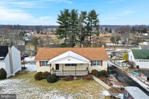 1633 LIGHTFOOT DRIVE
