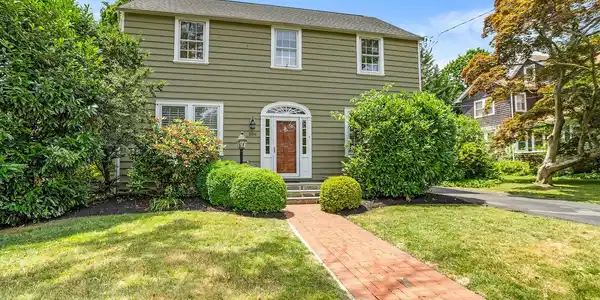 306 FREE STREET
