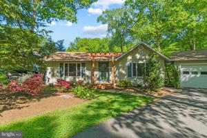 1435 LAKEVIEW PARKWAY
