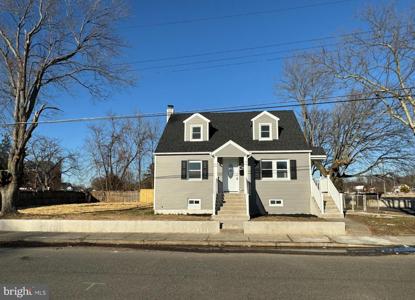 61 E GRIFFITH STREET