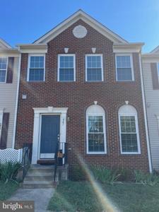 987 LONGVIEW LANE