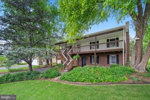 8 WADSWORTH DRIVE