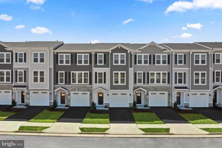 129 CHOKE CHERRY COURT