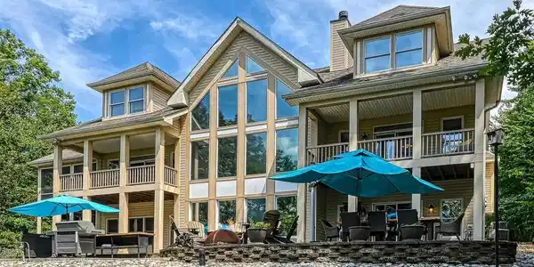501 POPLAR PASS