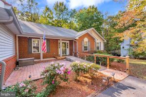 218 CREEKSIDE DRIVE