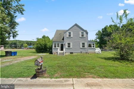 8 KENT AVENUE