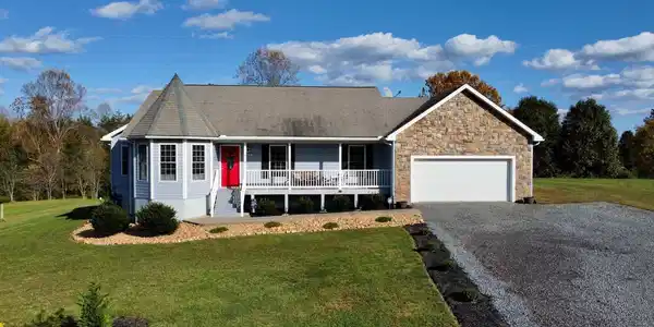 17319 MISS MOLLYS LANE