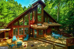 1437 SHORELINE DRIVE