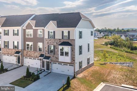 131 BAYHILL TERRACE