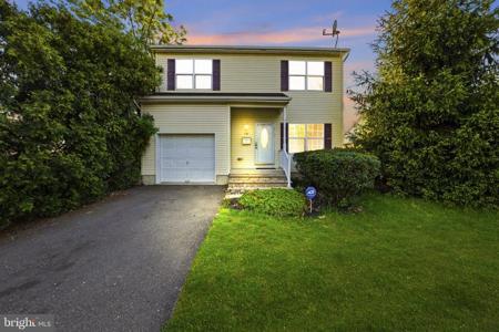 395 BUNTING AVENUE