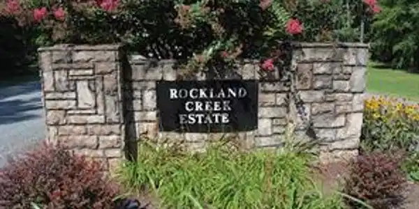 3332 RIVERBEND COURT