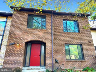 9722 SHADOW OAK DRIVE