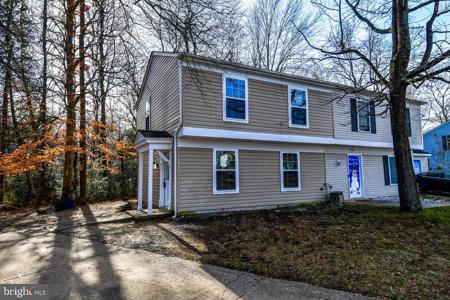 717 BRANDON CIRCLE