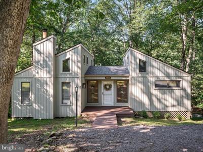405 NORTHWOOD CIRCLE