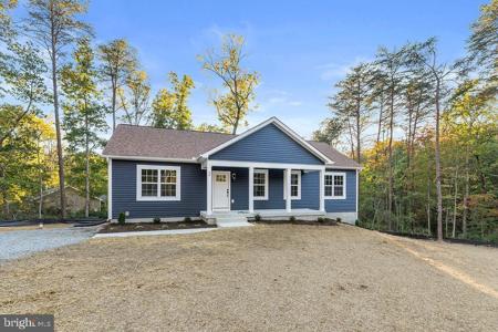 30 HICKORY CIRCLE