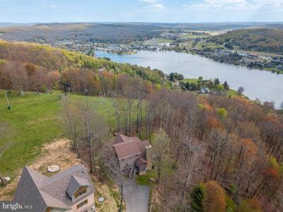 206 HIGHLINE DRIVE