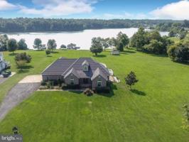 6834 LAKE POINTE DRIVE