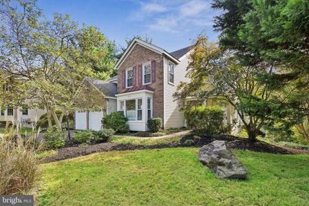 903 LAKE FRONT DRIVE