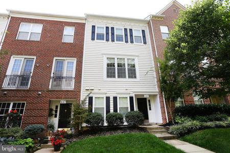 449 LEANING OAK STREET
