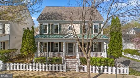 976 FEATHERSTONE STREET