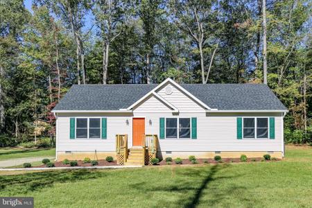 22 BREEZY HILL DRIVE